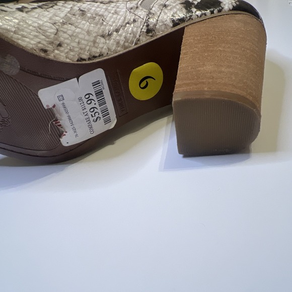 Vince Camuto Snakeskin Ankle Boots 9 Brown Leather Chunky Heel Bootie Excellent - Picture 5 of 6